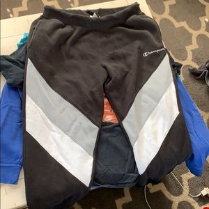 MEN’S XL CHAMPION SWEATPANTS